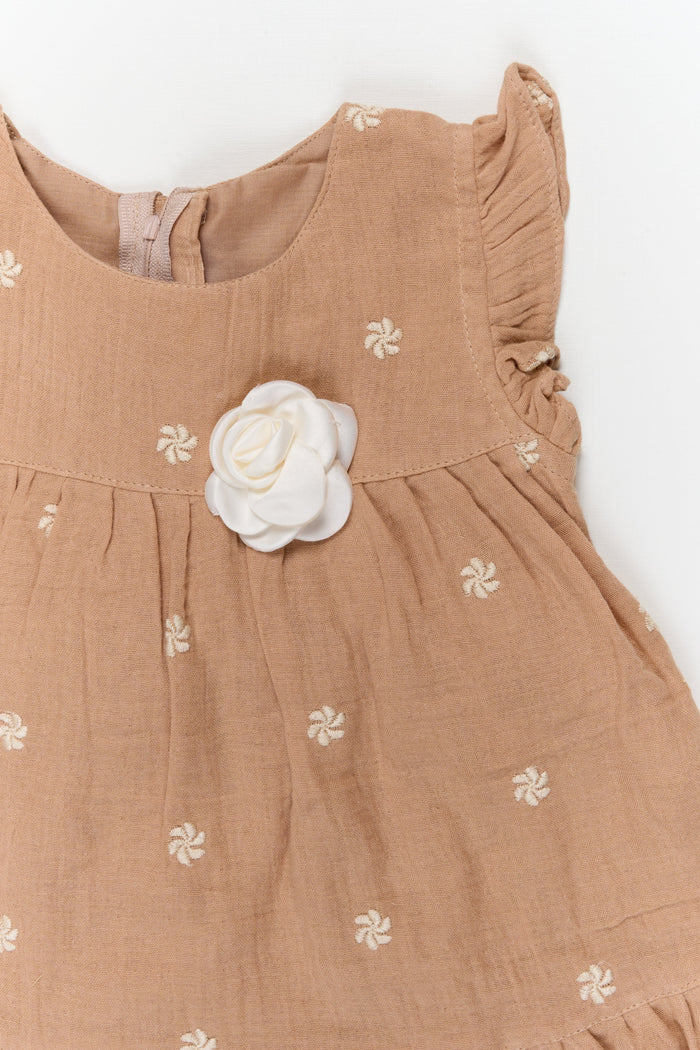 The Nesavu Girls Cotton Frock Baby Girl Muslin Frock with Embroidery for Gifting and Everyday Wear Nesavu Nesavu baby girl muslin cotton frock with embroidery – perfect for everyday comfort and gifting