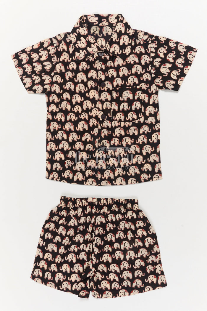 The Nesavu Boys Casual Set Boys Cotton Casual Wear Set with Elephant Pattern for Playful Days Nesavu 16 (1Y) / Black BCS550A-16 Nesavu boys cotton set with elephant digital print – breathable casual outfit for toddlers