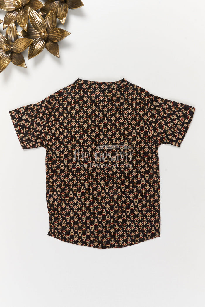 The Nesavu Boys Cotton Shirt Boys Cotton Shirt with Digital Print for Casual Ethnic Styling Nesavu Nesavu boys cotton printed shirt for casual ethnic looks – breathable and versatile styling