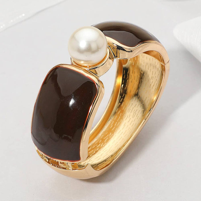 Brown Central Pearl Enamel Hinged Bangle