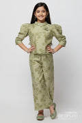 The Nesavu Girls Co-Ord Sets Girls Floral Co-Ord Outfit for Celebrations and Casual Outings Nesavu 22 (4Y) / Green GPS907B-22 Nesavu girls digital floral co-ord set puff sleeves festive pants family occasions