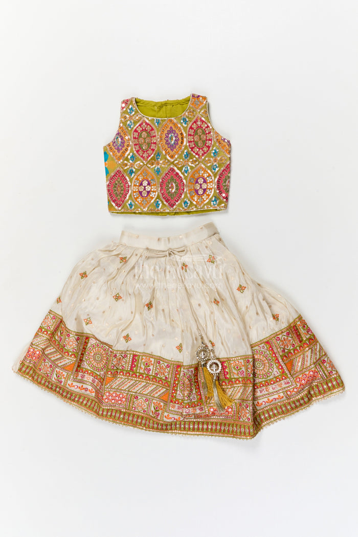 The Nesavu Girls Lehenga Choli Girls Lehenga Choli for Weddings and Traditional Family Functions Nesavu 16 (1Y) / White / Viscose Silk GL775A-16 Nesavu girls lehenga choli for weddings and traditional celebrations with embroidered blouse
