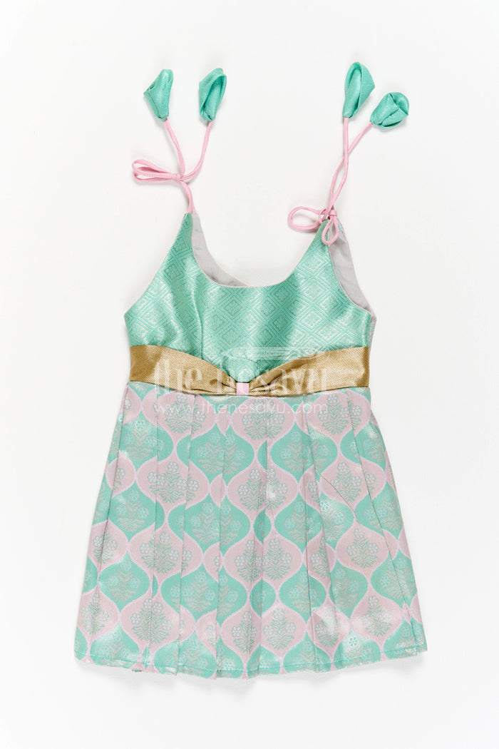10 (NB) / Green / Style 4