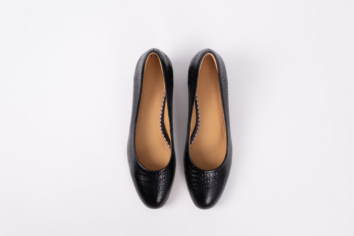Aerial view of Lily court shoes in Black Croc available in larger UK sizes 8-12