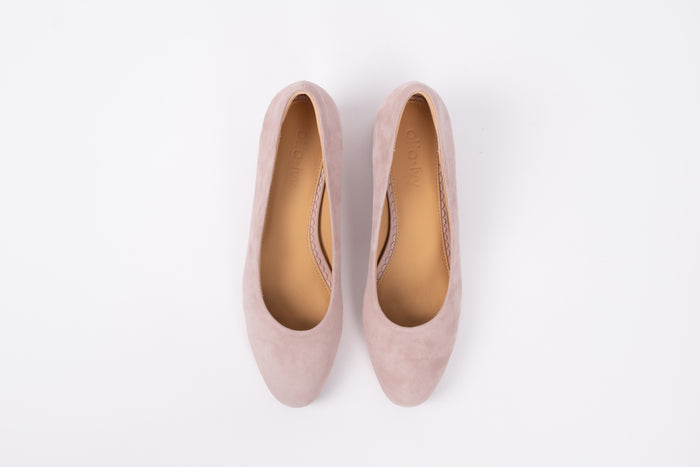 Aerial view of Lily court shoe in blush pink. womens heels in larger sizes 42-46
