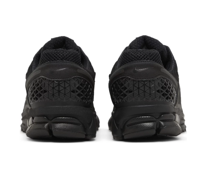 Men’s Nike Zoom Vomero 5 (Triple Black)