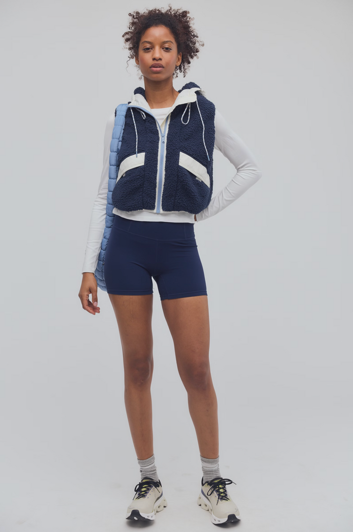 Sky High Fleece Vest in Navy Moonglow Combo