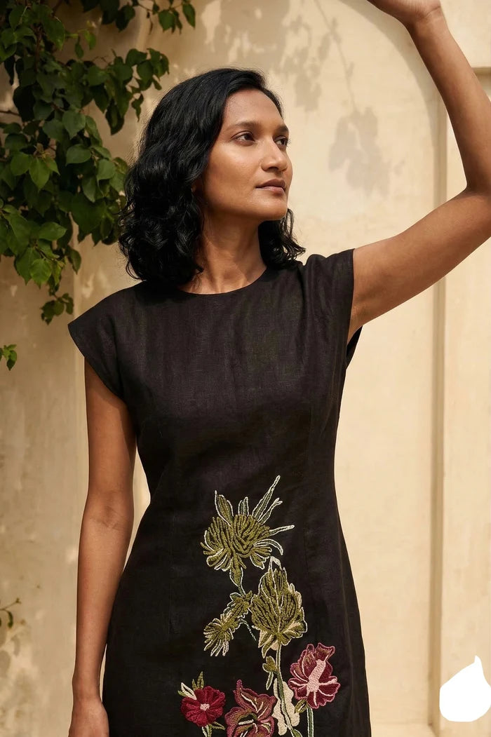 WILLOW LINEN HANDCRAFTED  DRESS Bloome